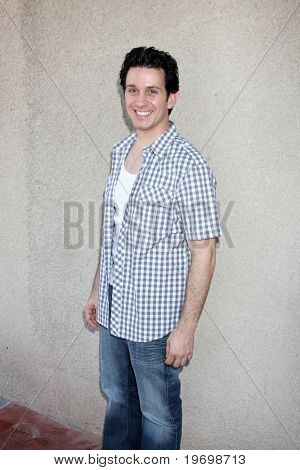 LOS ANGELES - Temmuz 24: Ronnie Marmo 2010 genel hastane Fan Club Lunchen Airtel Hotel'de