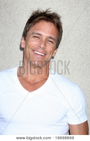LOS ANGELES - 24 de julho: Scott Reeves no Lunchen de fã-clube de Hospital Geral de 2010 no Hotel Airtel 