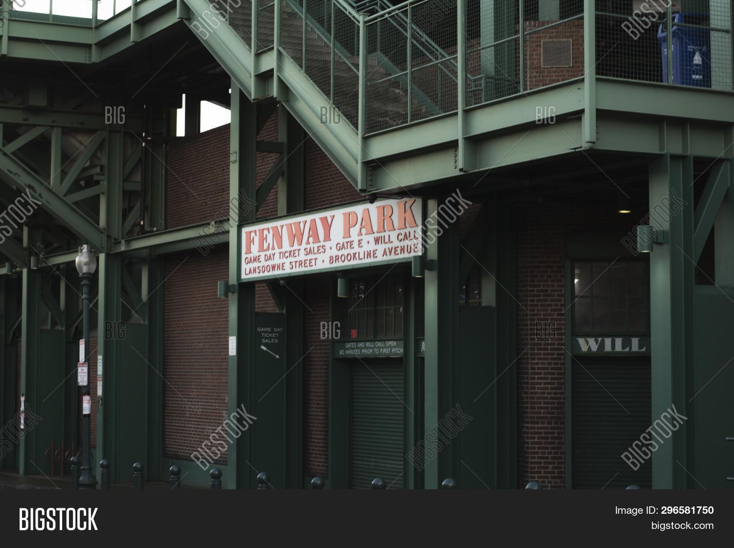 Imagen y foto Fenway Sign Side (prueba gratis) | Bigstock