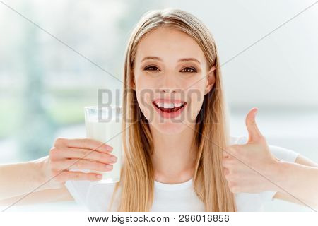Close-up Portrait Of Her She Nice-looking Cute Charming Lovely Sweet Attractive Cheerful Straight-ha