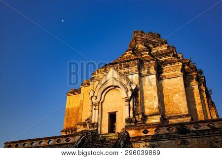 wat Chedi Luang Varavihara, Chiang Mai, Thailand