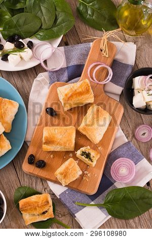Spinach Puffs With Feta Chese And Spinach.
