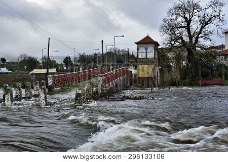 Winter; Stream  In Neiva River Bridge, Fragoso
