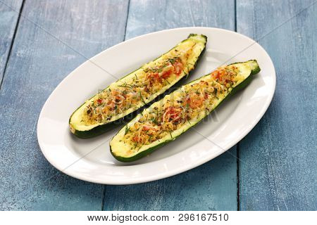 baked vegetarian zucchini boats, courgette farcie
