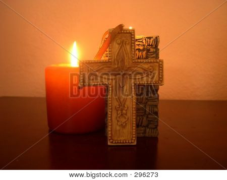 Candlewithcross2