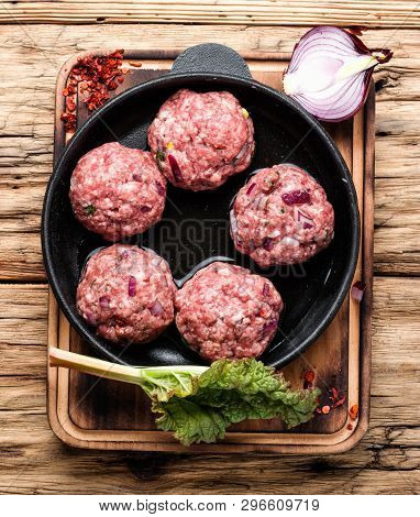 Raw Uncooked Meatballs