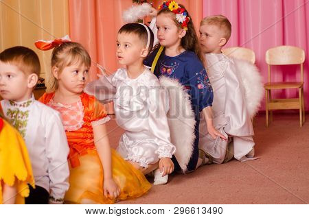 Ukraina, Lutsk, 13 March 2018. Kindergarten Is The Fifth. Childrens Holiday Matinee . Children Presc