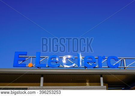 Bordeaux , Aquitaine / France - 11 11 2020 : E.leclerc Logo And Text Sign Of French Store Company Su