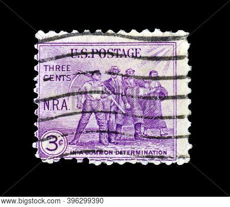 United States Of America - Circa 1933 : Cancelled Postage Stamp Printed By United States Of America,