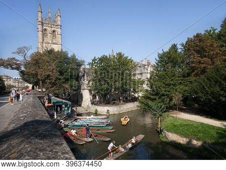 Magdalen College And Punting On The River Cherwell In Oxford In The Uk, Taken On The 15th Of Septemb
