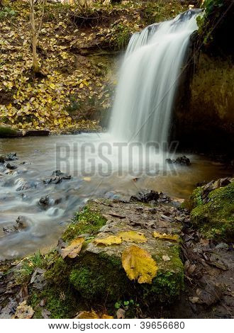 Wasserfall in sigulda