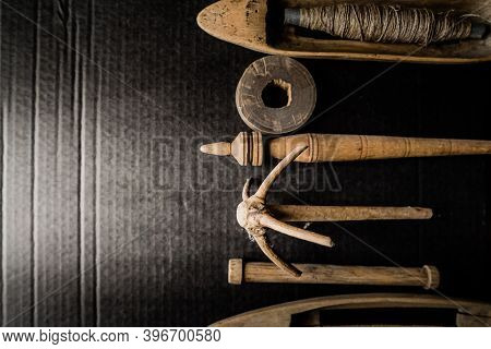A Set Of Original Antique Wooden Weaving Tools, Hand Weaving Shuttle. Spindle, Manual Spinning