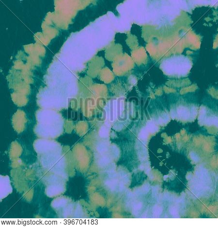 Tie Dye Spiral. Green Batik Print. Tye Dye Swirl Patterns. Hippie Psychedelic Kaleidoscope. Color Li