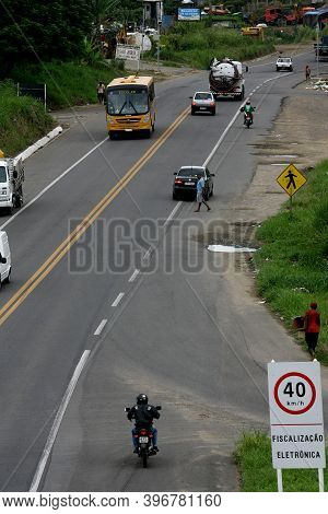 Itabuna, Bahia, Brazil - February 14, 2012: View Of Highway Br 101 In The City Of Itabuna, In Southe