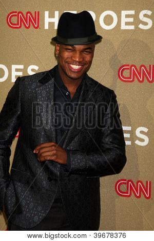LOS ANGELES - Aralık 2: Ne-Yo 2012 CNN kahramanlar Ödülleri tapınak Auditorium at 2 Aralık'ta geliyor