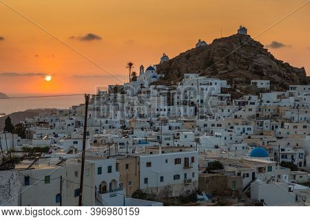 Chora, Ios Island, Greece- 21 September 2020: View Of The Traditional, White, Old Buildings In Chora