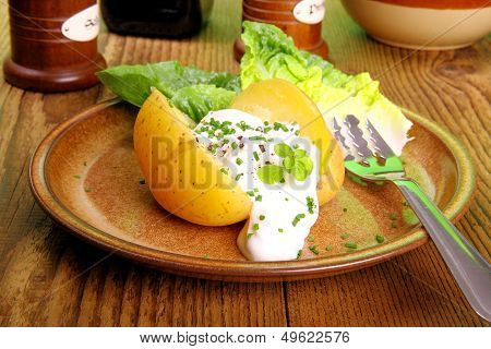 Potato With Cottage Cheese And Salad