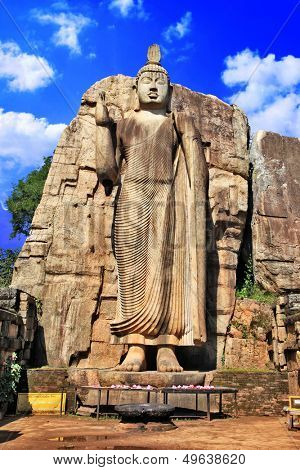 greatest buddhist landmarks - Awukana , Sri lanka
