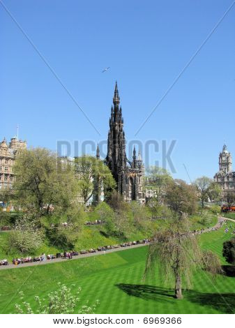 Scott Monument