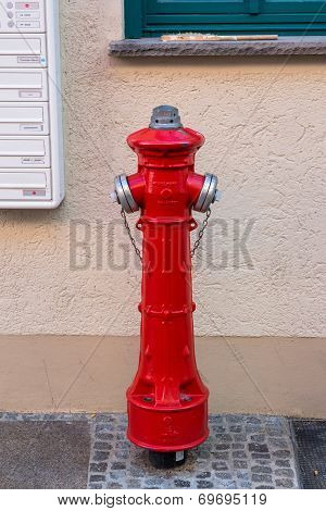 red fireplug