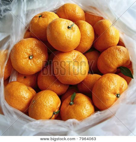 Naranja en la bolsa
