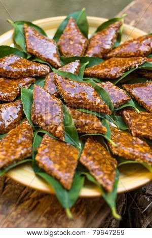 Gattou, Sardinian dessert