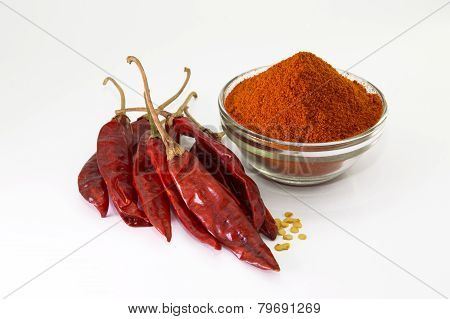 chilly powder with red chilly, dried chilies