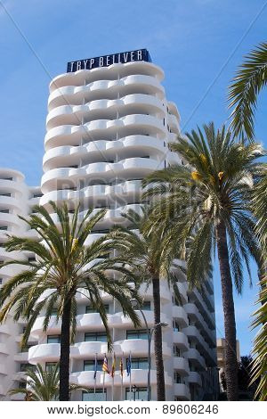 Tryp hotel on the Paseo Maritimo