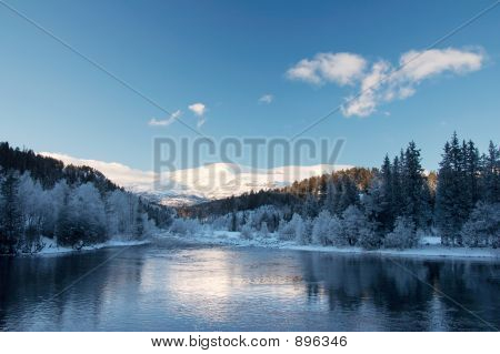 Vinter bjerglandskab