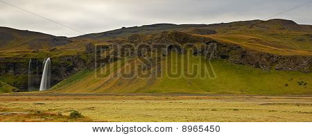 Seljalandfoss şelale, İzlanda