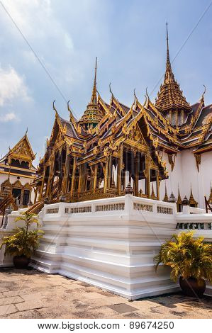 Maha Prasat Group