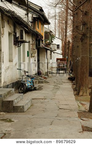old buildings in shanghai