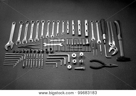 Set of mechanical hand tools