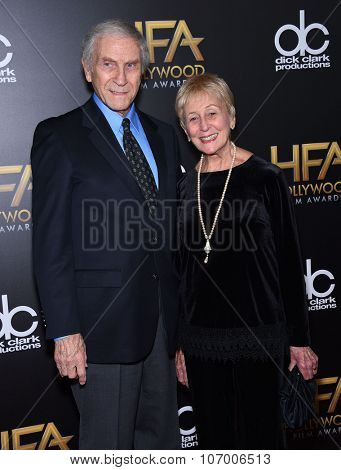 LOS ANGELES - NOV 1:  Peter Mark Richman arrives to the Hollywood Film Awards 2015 on November 1, 2015 in Hollywood, CA.                