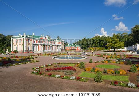 Kadriorg Palace
