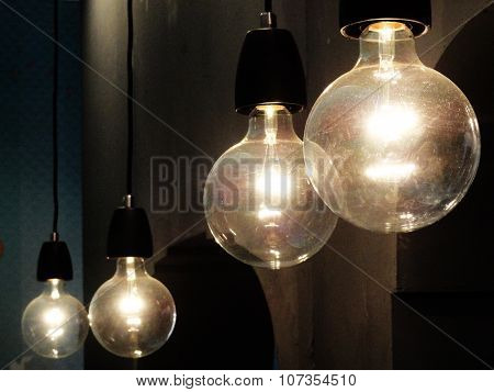 Vintage Electric Bulbs Hanging with Wires Lamp with warm light