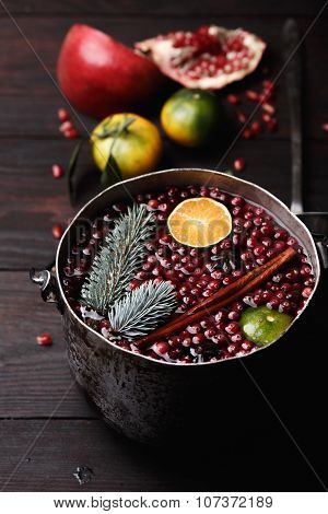 Cranberry Mandarin Mulled Wine