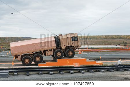 Freight Military Vehicle Mzkt-600201