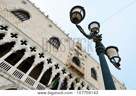 Ddetail Of Venice Doge's Palace