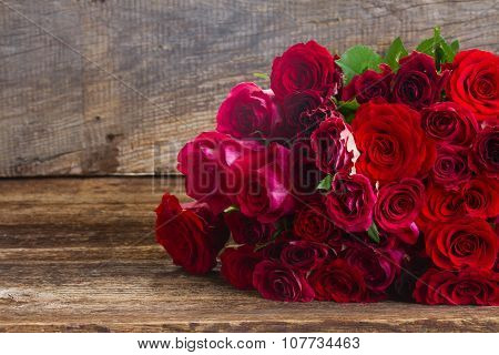 pile of red roses