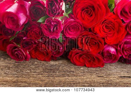pile of red roses