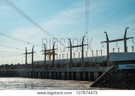 Salto Power Plant Dam