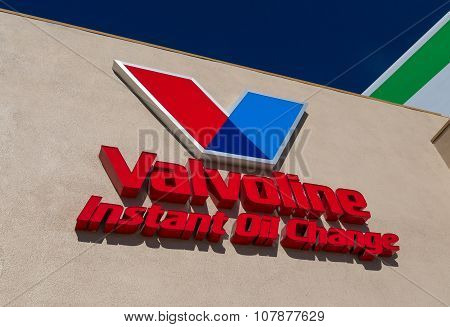 Valvoline Instant Oil Change Exterior And Logo