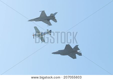 F-16 Viper, F-35 F-35A Lightning Ii , P-51 Mustang Performing At The Huntington Beach Air Show.