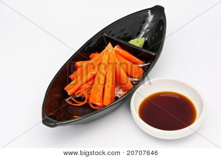 Stile di cibo giapponese, granchio bastone e Wasabi con salsa