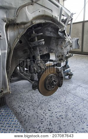 View of braking system of a crashed car