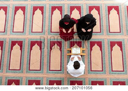 Muslim girl and the man marry by Muslim traditions.