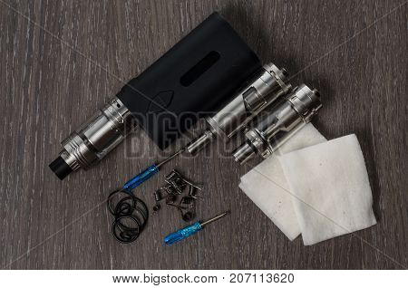 Adjustable electronic cigarette, Non carcinogenic alternative for smoking, vape