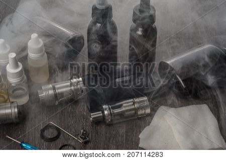 Adjustable electronic cigarette, Non carcinogenic alternative for smoking, vape