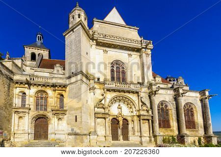 The Saint Peter Church, In Tonnerre